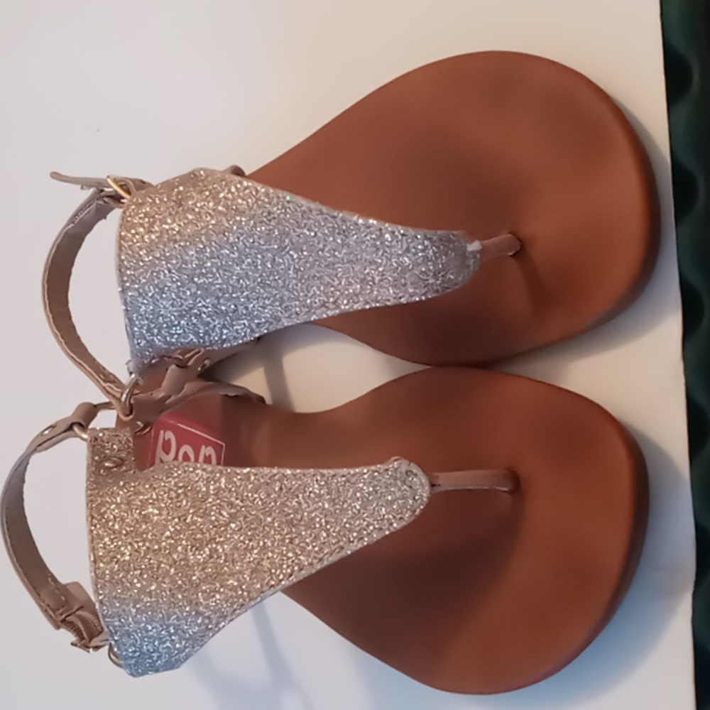 POP Adreana Womens Sandals 7.5 Split Toe Casual Slingback Sandals Gold